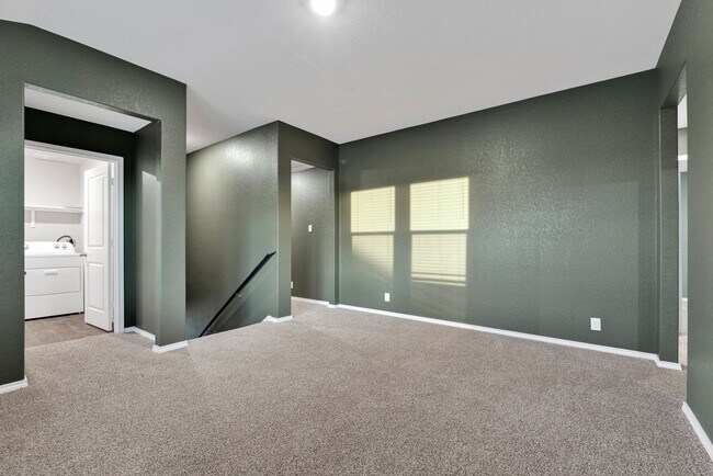 Building Photo - 171 Little Owl