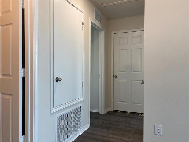 Building Photo - 507 Goldenrod Ln