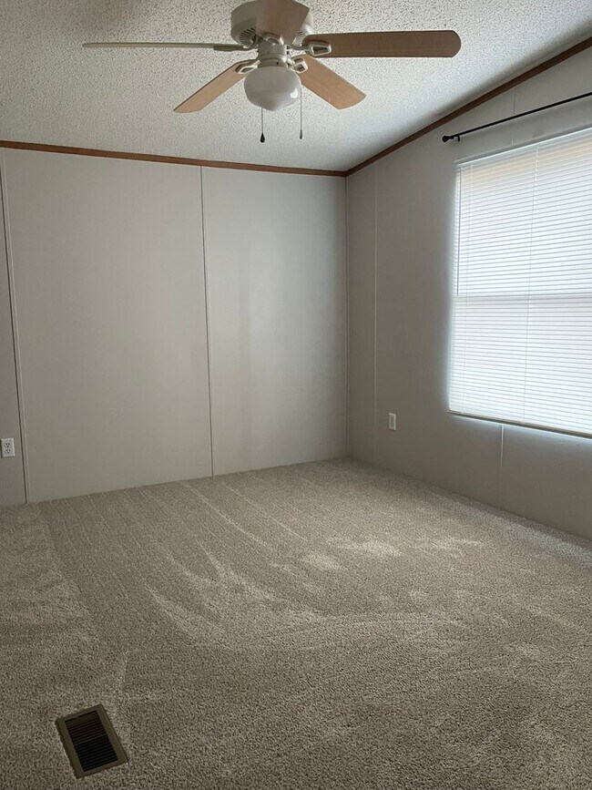 Building Photo - Lexington - Please call Lexington Office at 803-359-0793 to view