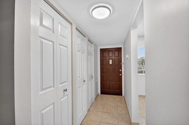 Building Photo - 4080 Tivoli Ct