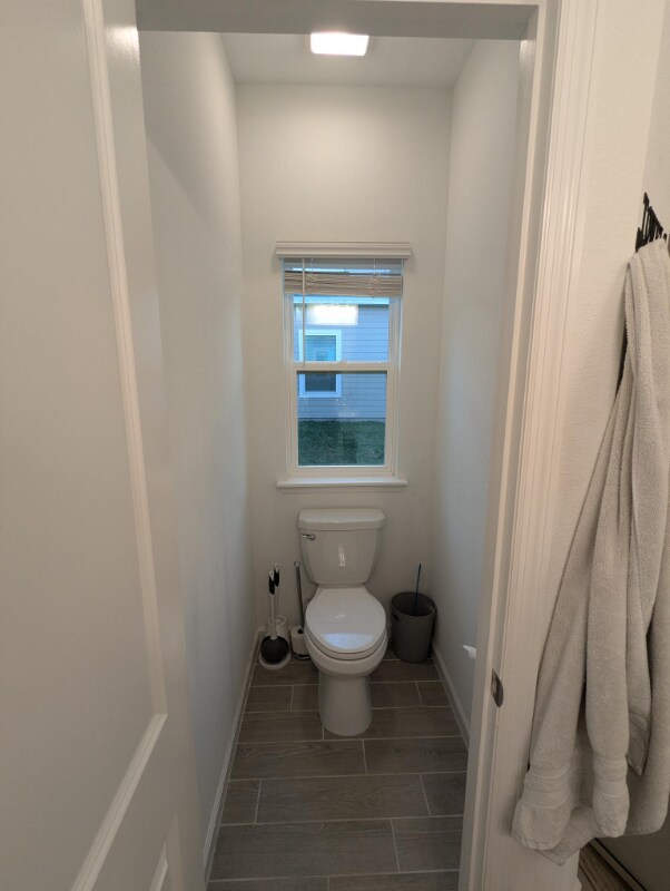 Building Photo - 3459 NE 38th Ln