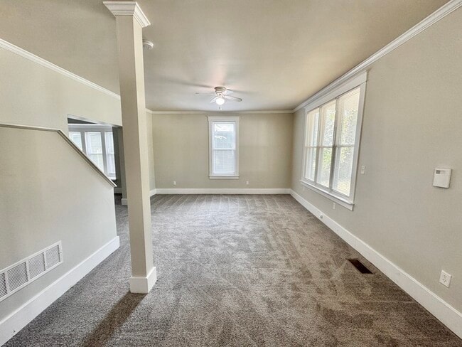 Building Photo - 1275 Tutwiler Ave