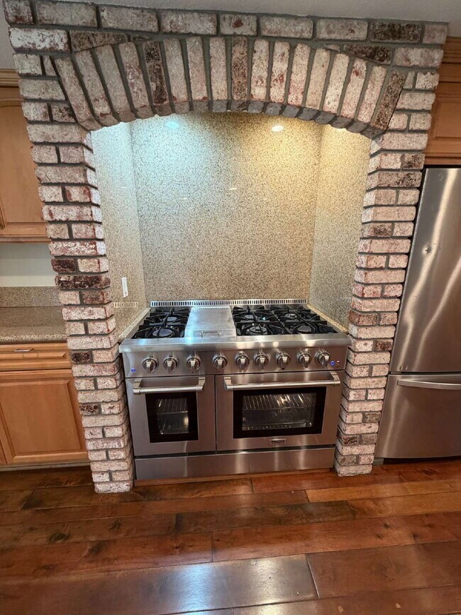 Building Photo - "Charming 4-Bed Oasis with Granite Touches with Tennis and Poolside Bliss steps away in Danville!"