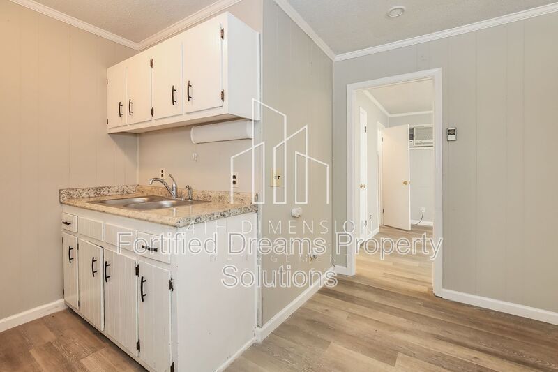 Building Photo - 202 Leisure Time Ln