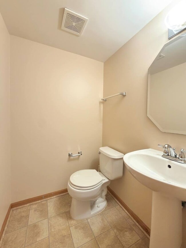 Building Photo - 3192 Ketch Ct
