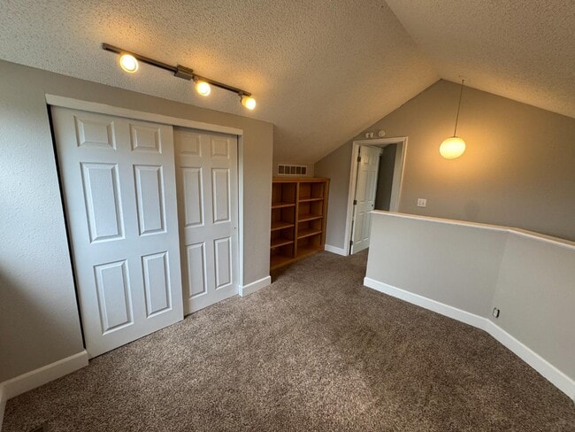 Building Photo - 2515 Morningside Dr