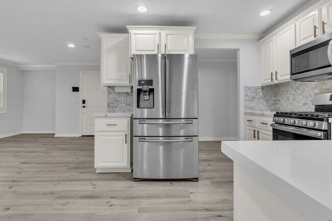 Building Photo - 26404 S Vermont Ave