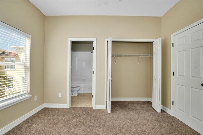 Building Photo - 7100 Sunset Way