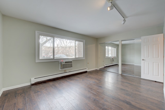 Building Photo - 10377 Dearlove Rd