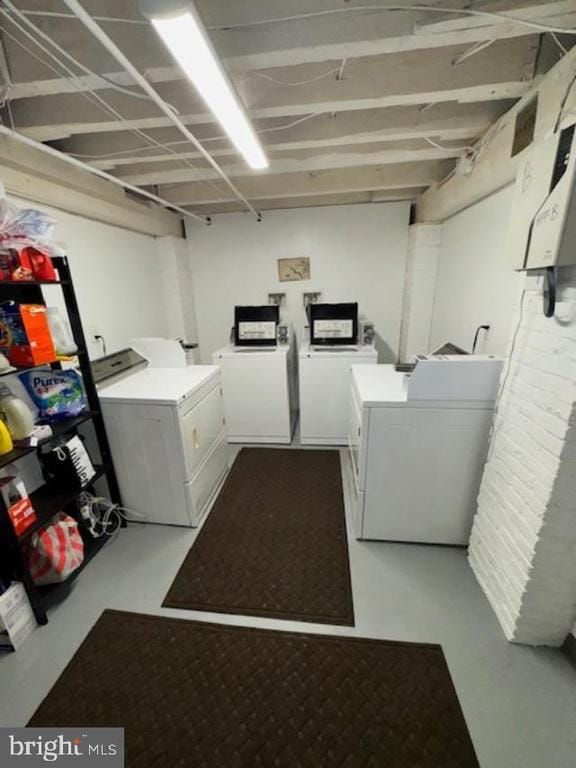 Building Photo - 4 W Athens Ave