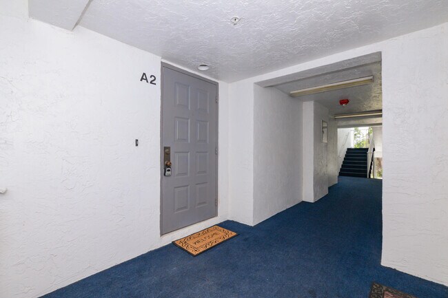 Building Photo - 2504 SE Anchorage Cove