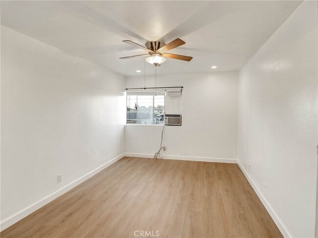 Building Photo - 4727 W 147th St