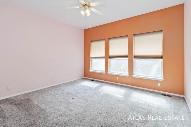 Building Photo - 15452 E 7th Ave