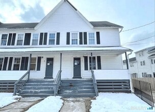 Building Photo - 30 Anthony St