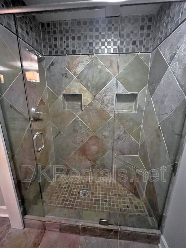 Building Photo - 82 Montre Square NW