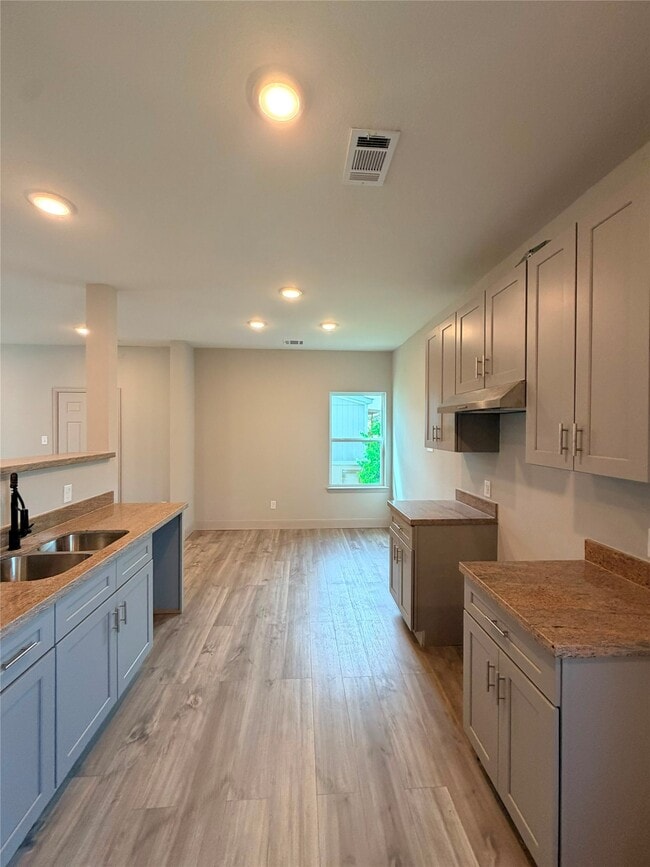 Building Photo - 130 Flamingo Bight S