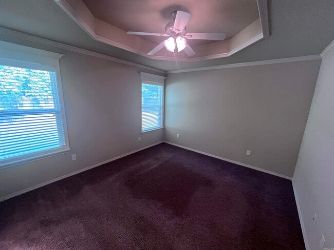 Building Photo - 133 Meadow Dr