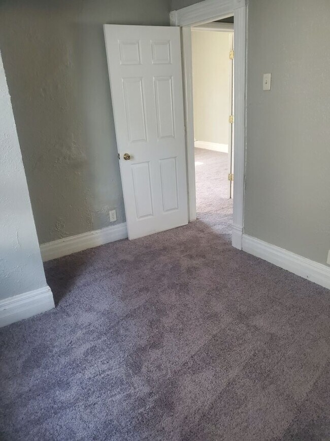 Building Photo - Cozy Home for Rent in Muncie