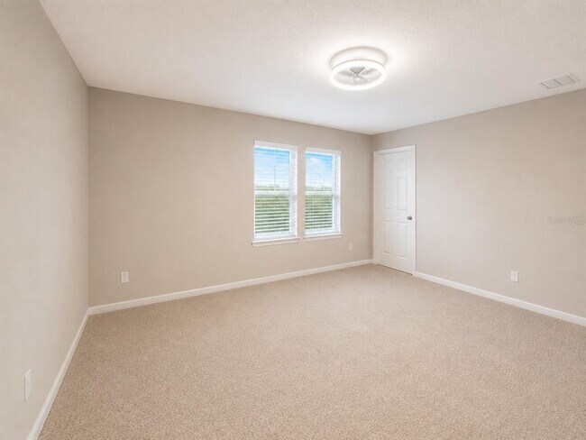 Building Photo - 13029 Oak Hill Way