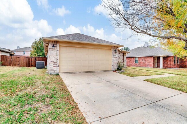 Building Photo - 1007 Lowndes Ln