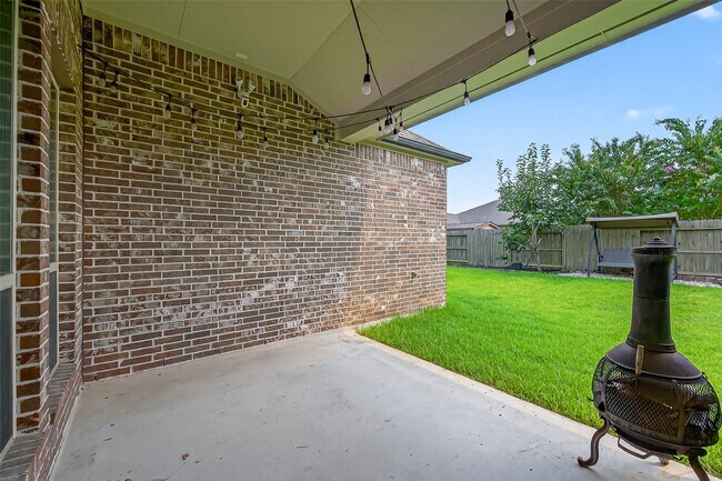 Building Photo - 9702 Lauren Briar Ln