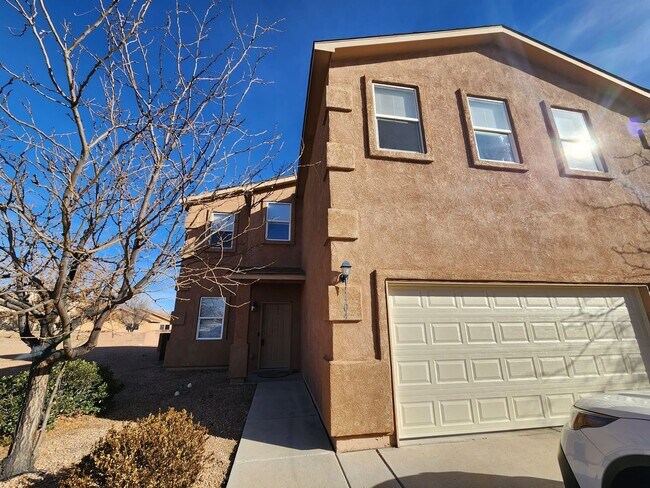 Building Photo - Amazing, Large 3 Bedroom Home in Southwest Albuquerque. Refrigerated Air, 2 Car Garage
