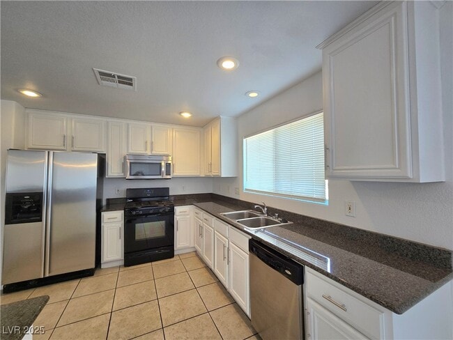 Building Photo - 11884 Bella Luna St