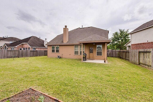 Building Photo - 2510 Shady Falls Ln
