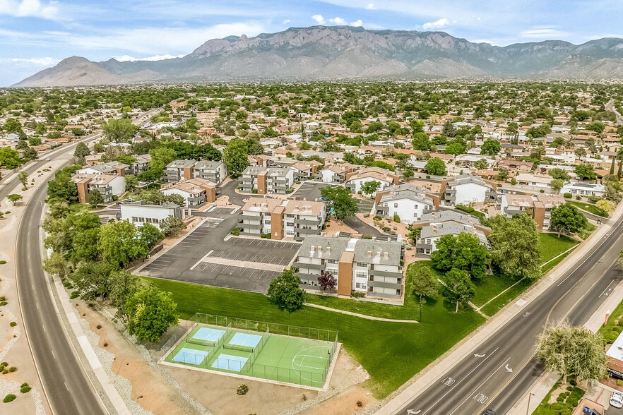 Building Photo - Canoan Village