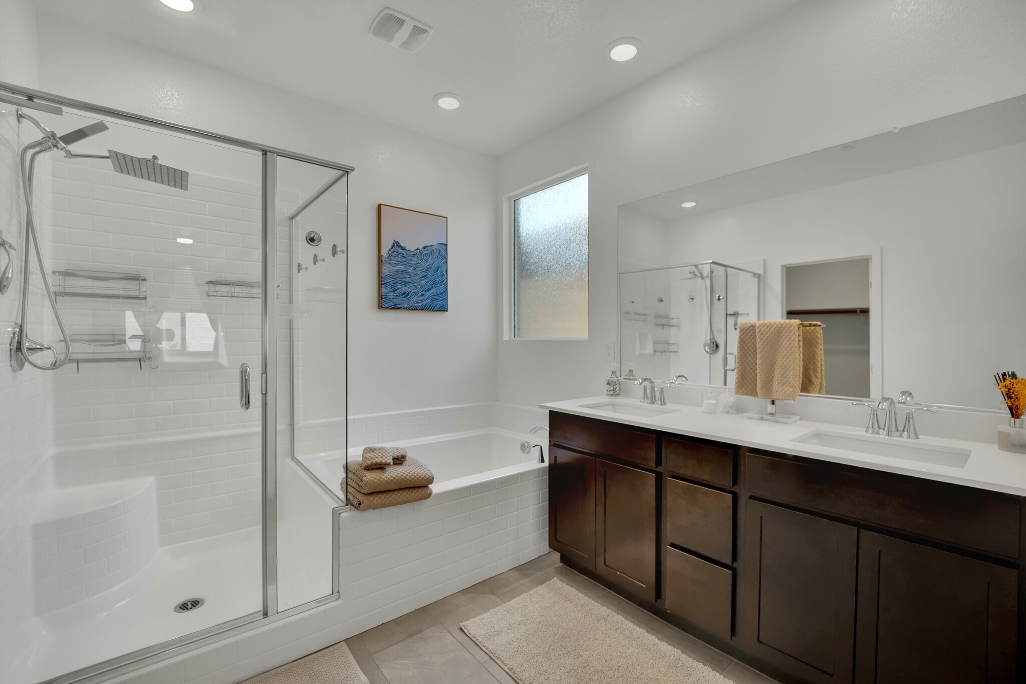 Primary Ensuite Bathroom - 9440 Sequoia Ridge Ave