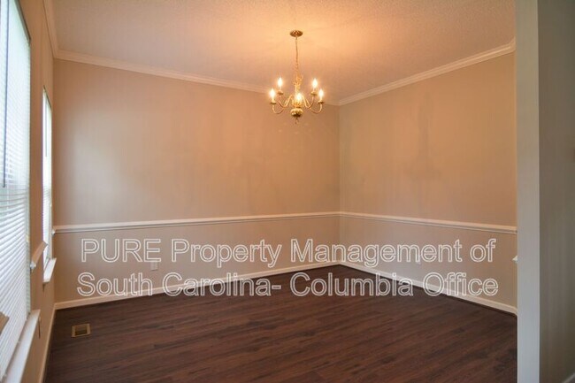 Building Photo - 210 Kingston Forest Dr