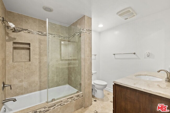 Building Photo - 1233 Corsica Dr