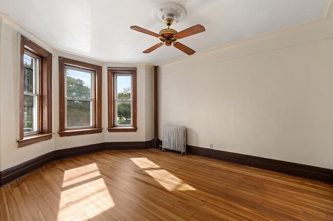 Building Photo - 477 Palisade Ave