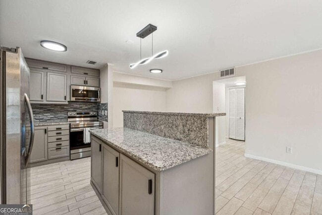 Building Photo - 434 McGill Pl NE
