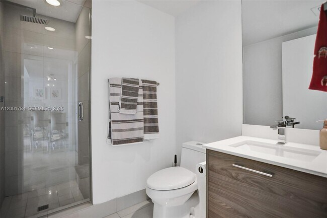 Building Photo - 1300 S Miami Ave