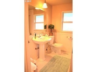 Building Photo - Quiet and Private Set in Forested Neighbor...