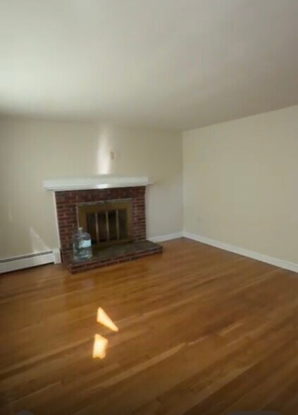 Building Photo - 57 Maynard Rd