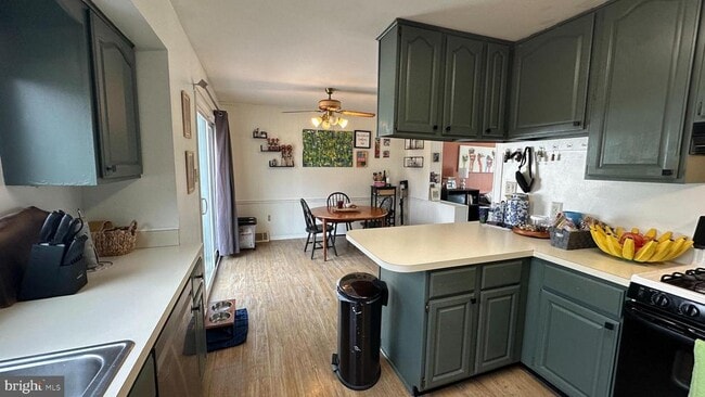 Building Photo - 228 Embleton Rd