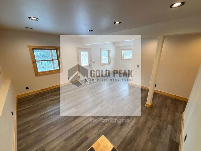 Building Photo - 33181 Wenatchi Trail