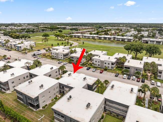 Building Photo - 230 Normandy Ln