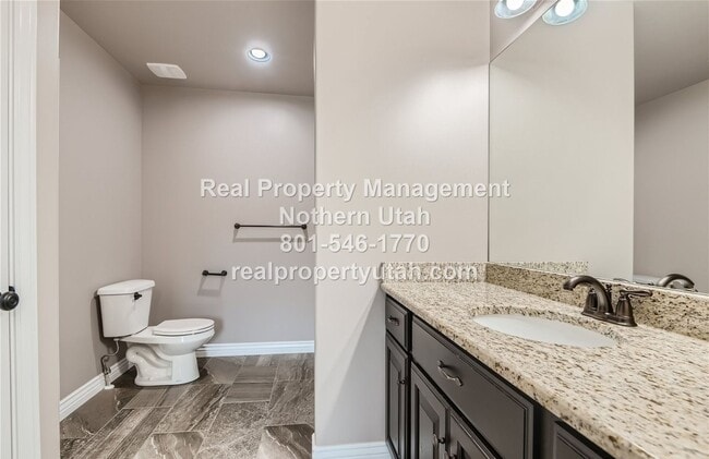 Building Photo - Charming 3 Bedroom Home in Layton!