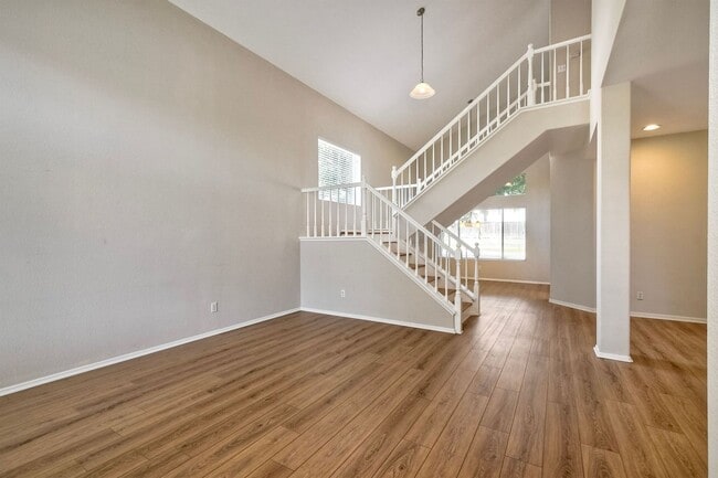 Building Photo - 4636 Doral Ct