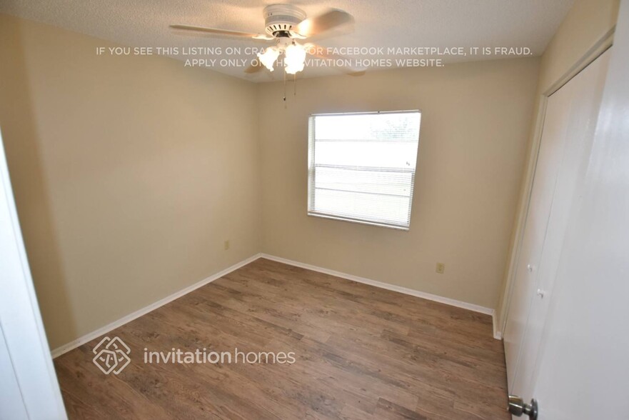 Building Photo - 5014 Oakshire Dr