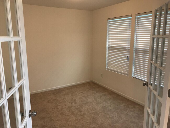 Building Photo - 10730 Derryrush Dr