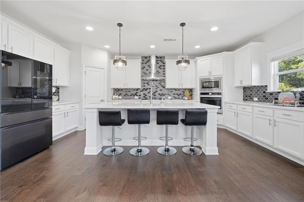 Building Photo - 4440 Kendall Pointe Dr