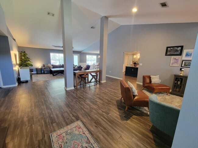Building Photo - 2664 Shoni Dr