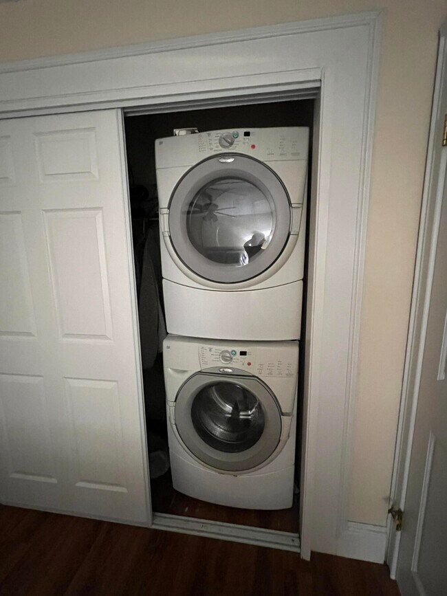 Building Photo - 3580 S Ocean Blvd