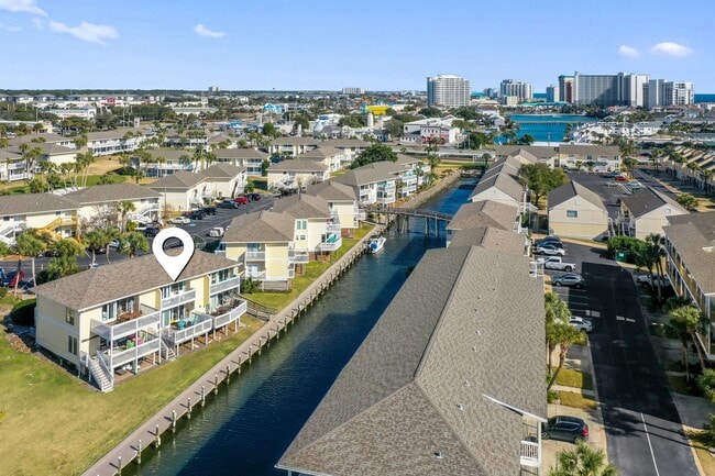 Building Photo - 775 Gulf Shore Dr