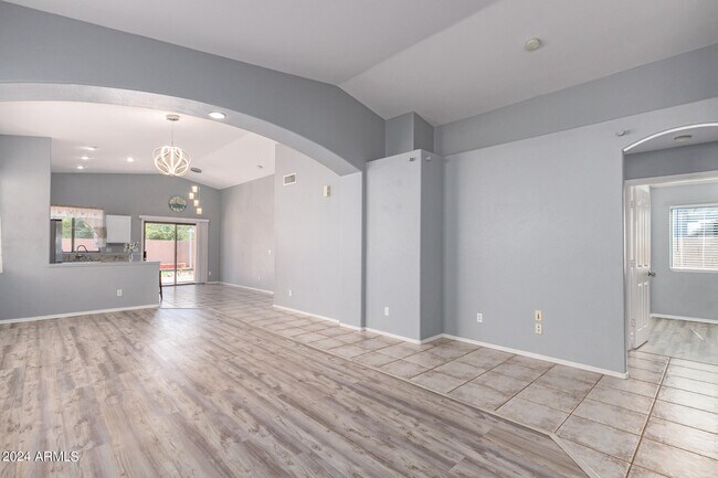 Building Photo - 4333 S Rim Ct