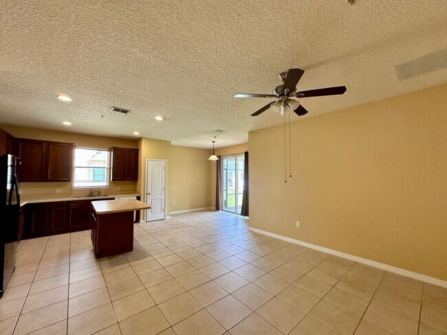 Building Photo - Beautiful 4-Bedroom Home near Lake Nona!